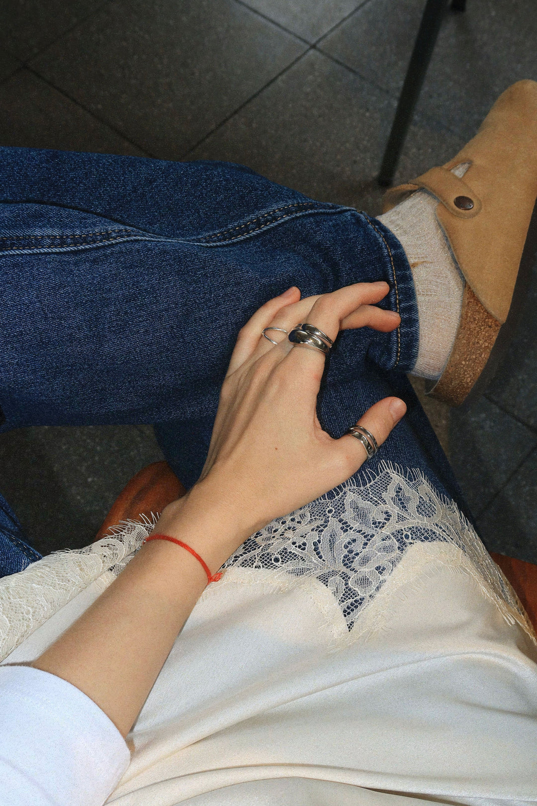 DZIRKSTS RED THREAD bracelet